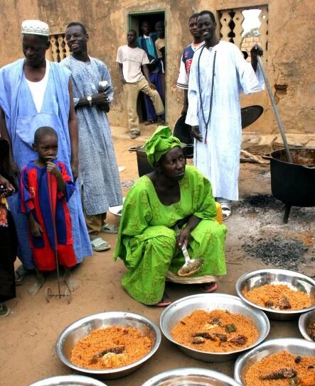 Femme sénégalaise dans son foyer