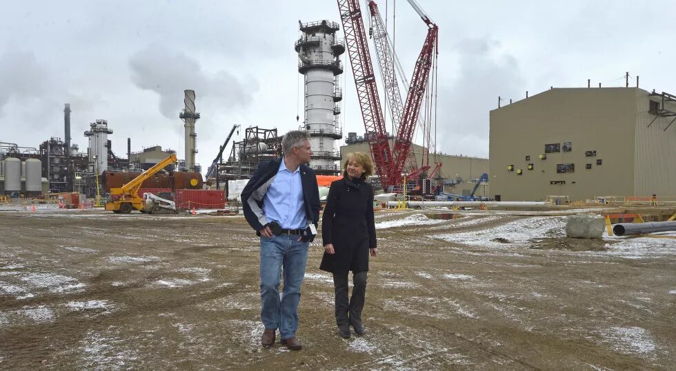 Minister of Energy Diana McQueen and Conservative MP Mike Lake tour the Quest Carbon Capture and Storage facility at Shell's Scotford plant near Fort Saskatchewan 